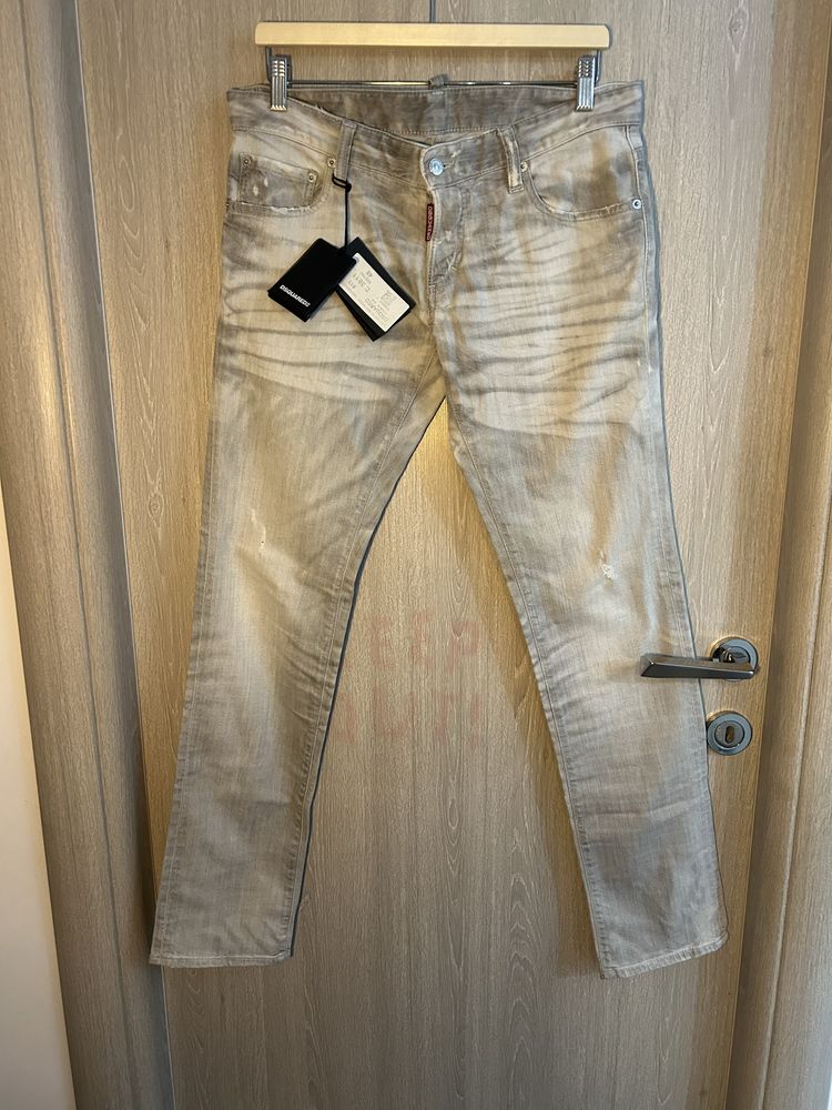 Blugi originali Dsquared marime 31/32 barbati