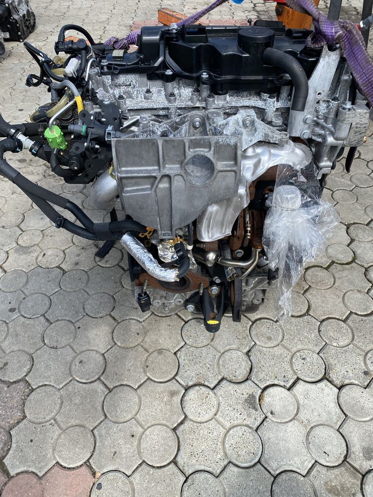 Motor renault vivaro trafic M9R F 692 2.0 DCI