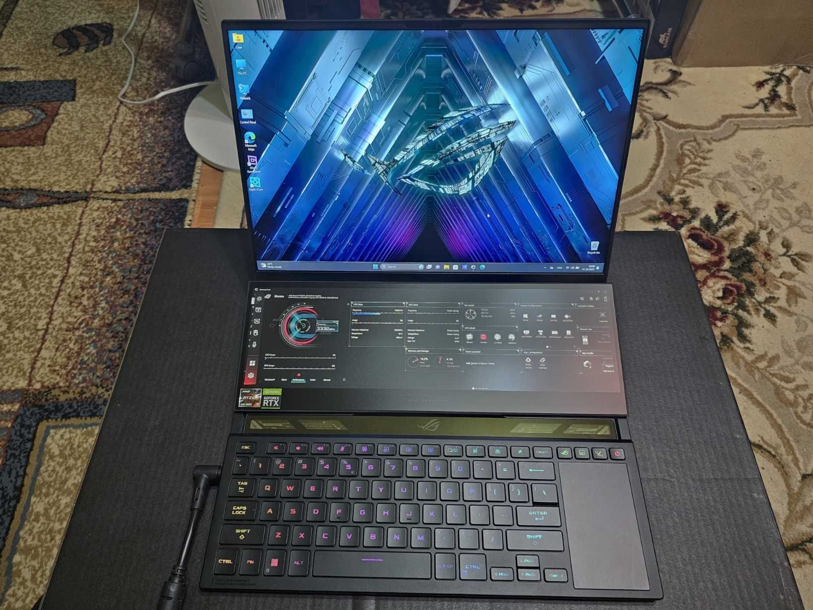 Laptop Gaming ASUS ROG Zephyrus Duo 16, 32GB, SSD 1TB, RTX 3080Ti 16GB