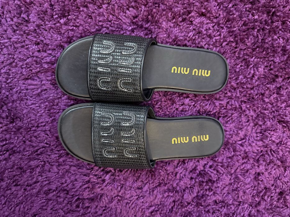 Дамски Чехли Miu черни