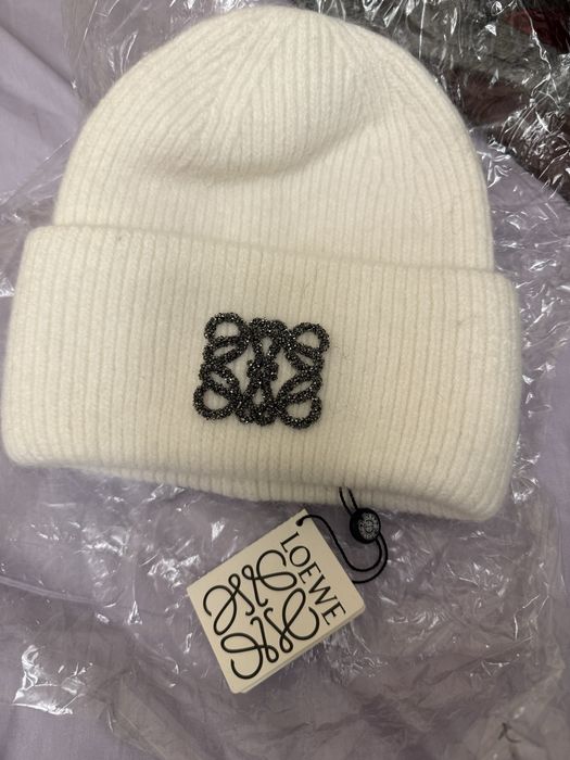 Шапка LOEWE, новая