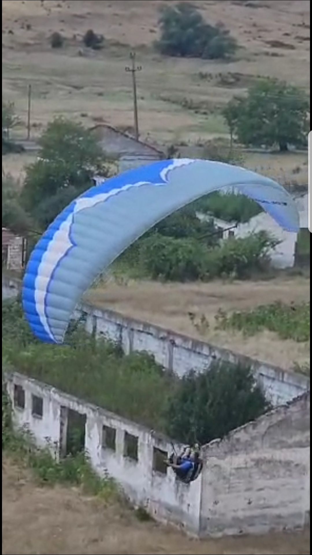 Paramotor triciclu