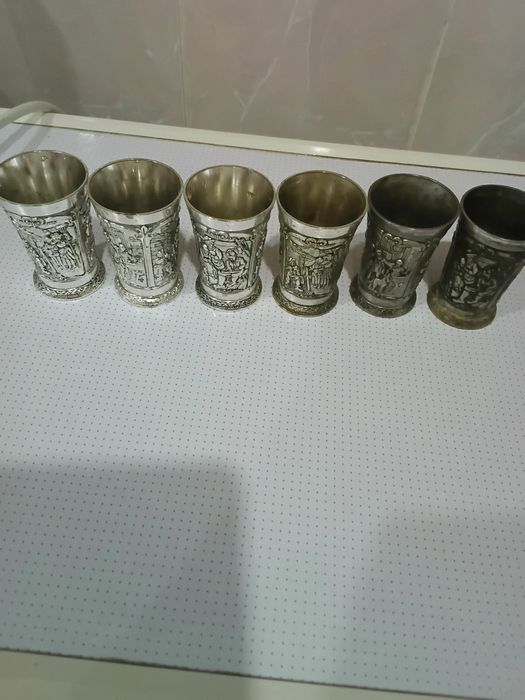Продаю набор рюмок SILVER PLATED