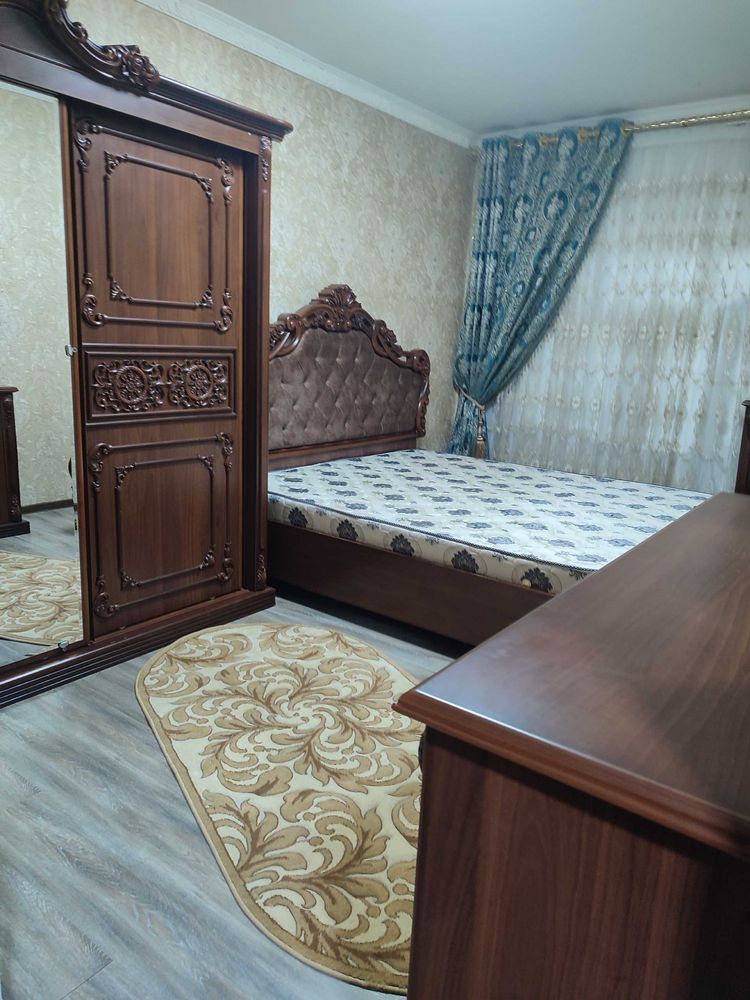 Чирчик Троитцк 2х комнат 1 этаж