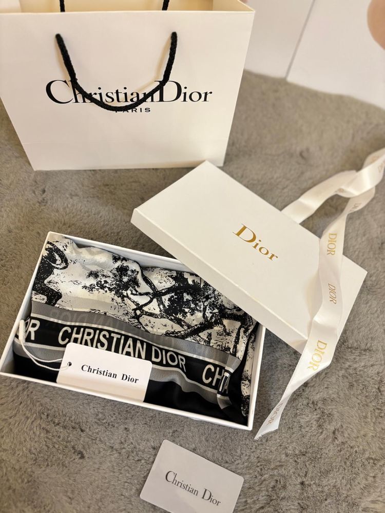 Esarfa Christian Dior neagra