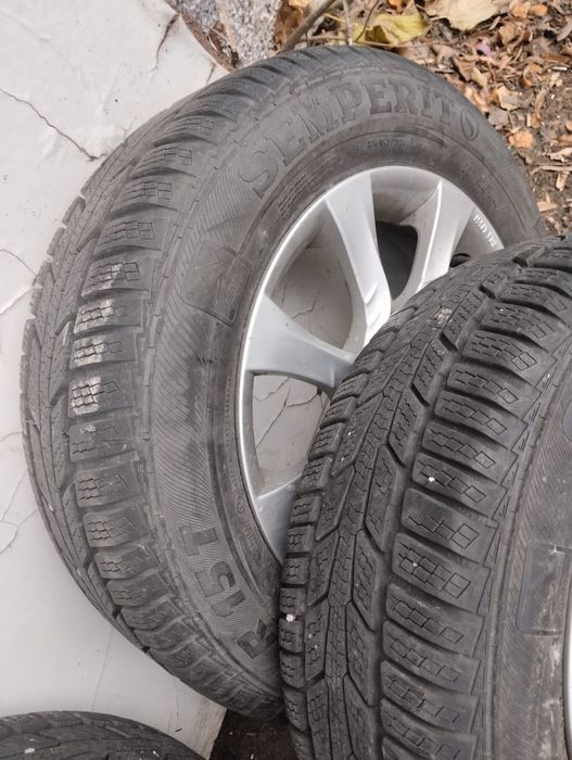 Джанти с гуми 15ки 5х114,3 mazda