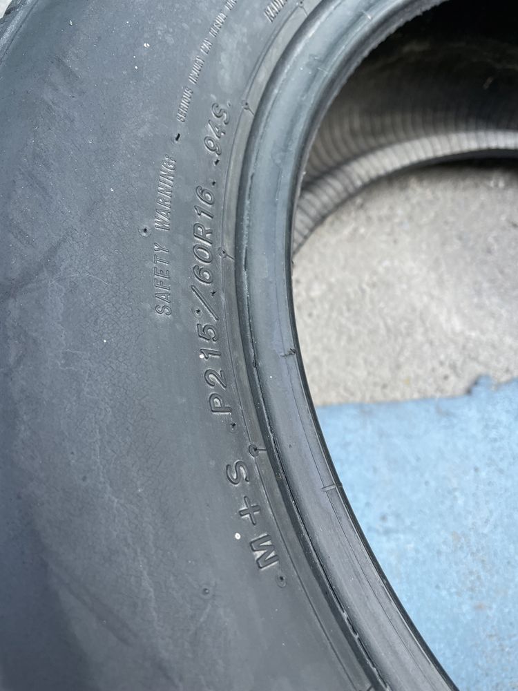 Одна шина на запаску 215/60R16