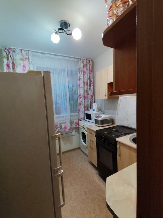Продам квартиру ..