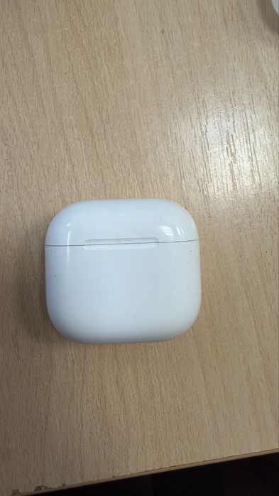 Кейс от наушников Airpods 4 оригинал