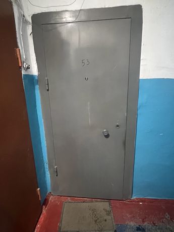 Продам дверь металлическую