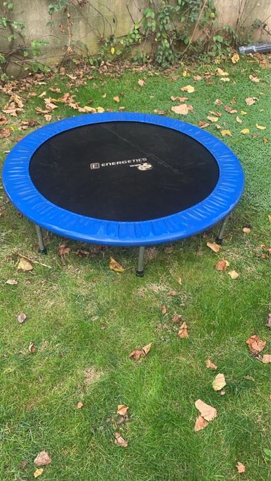 Trambulina 140 cm diametru