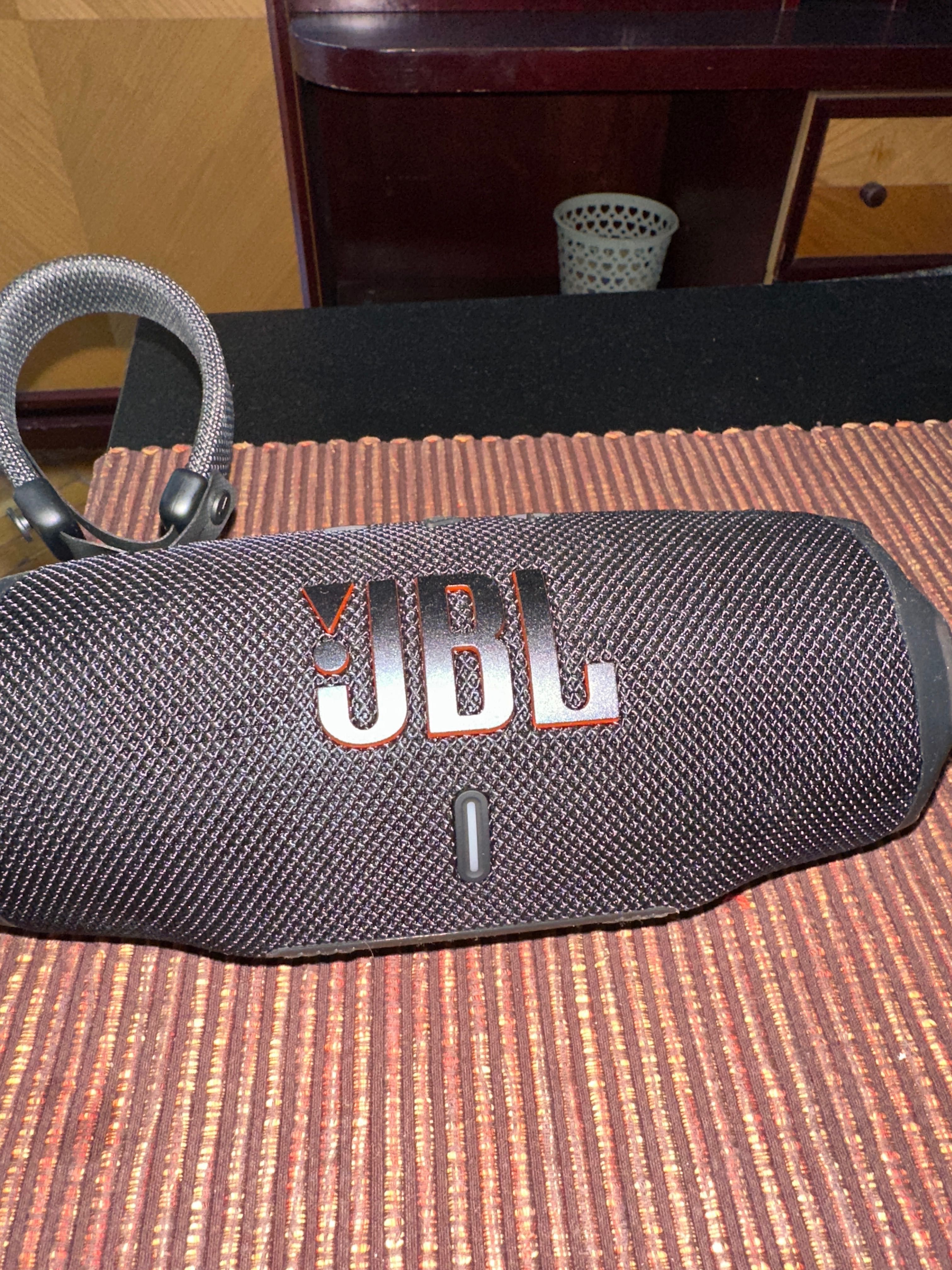 Jbl charge 6 колона
