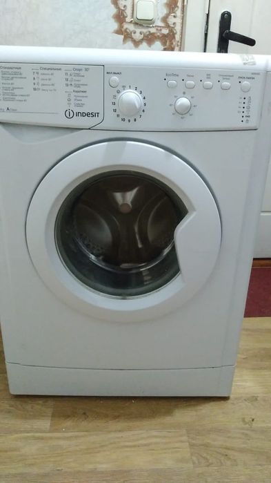 Стиральная машинка Индезит
