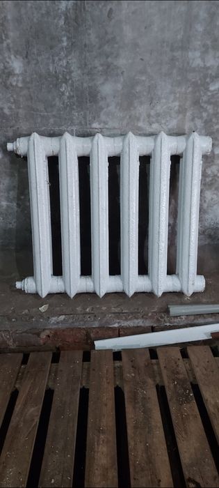 Продам чугунные батареи радиаторы