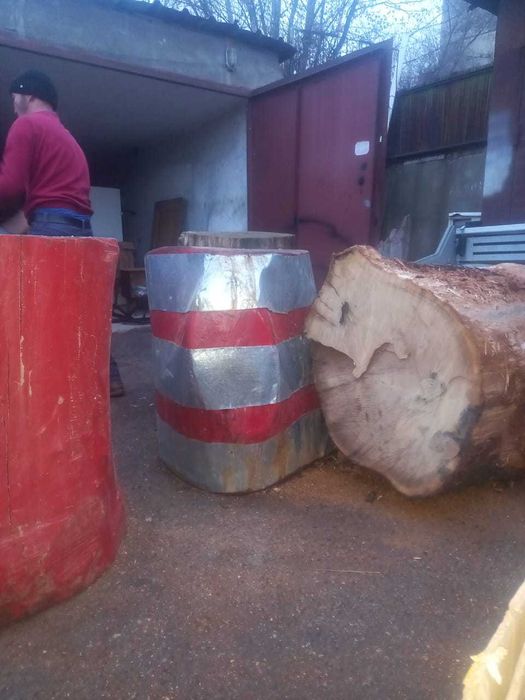 Колода, чурка для рубки мяса, дрова, щепа, опилки