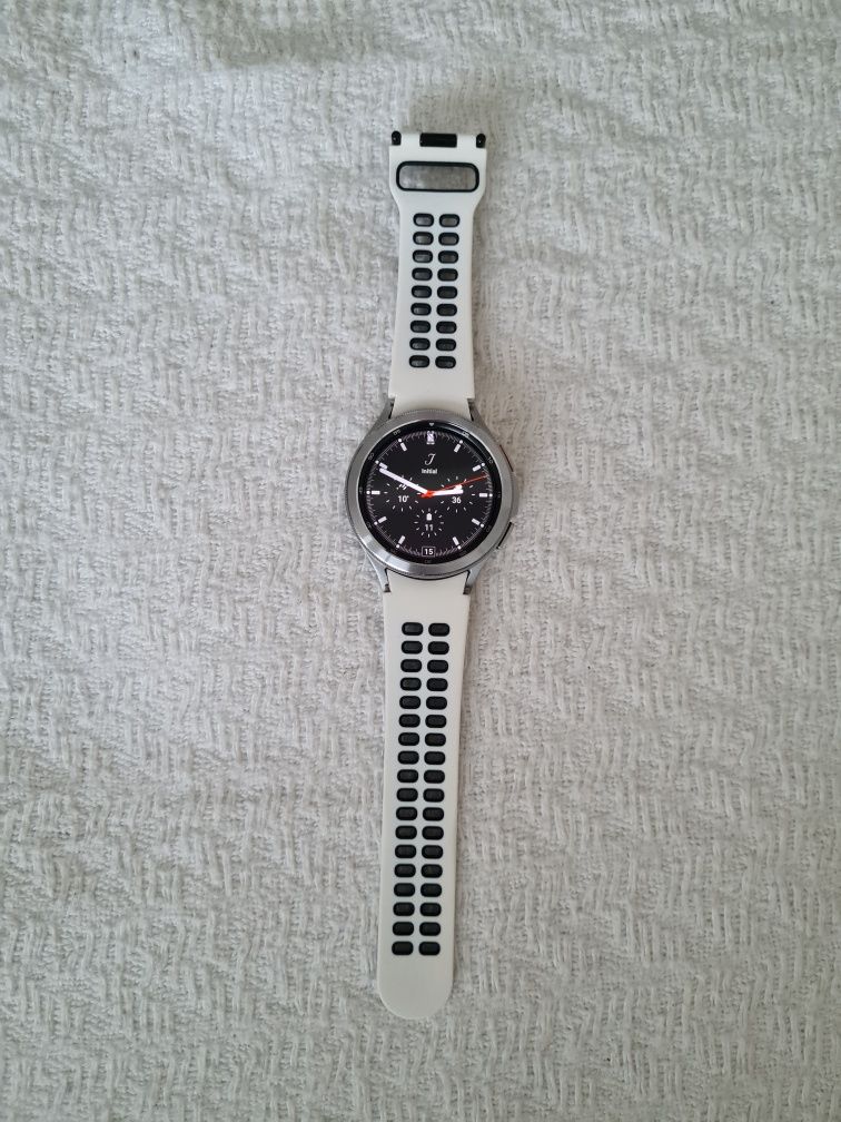 Samsung Watch 4 Classic 46mm + Комплект 4 Каишки
