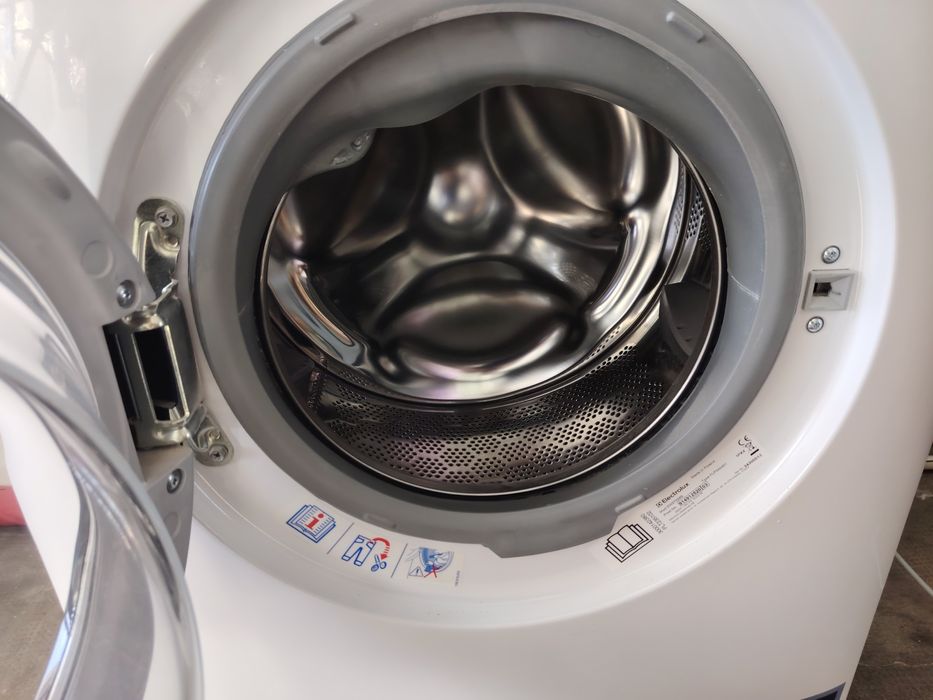 Electrolux | Maşină de spălat rufe, 8 kg, Clasa D |  Model: EW2T528S