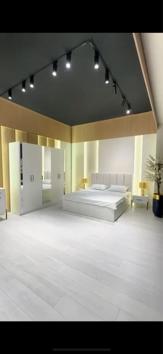 Срочно продаю новый  спальный гарнитур