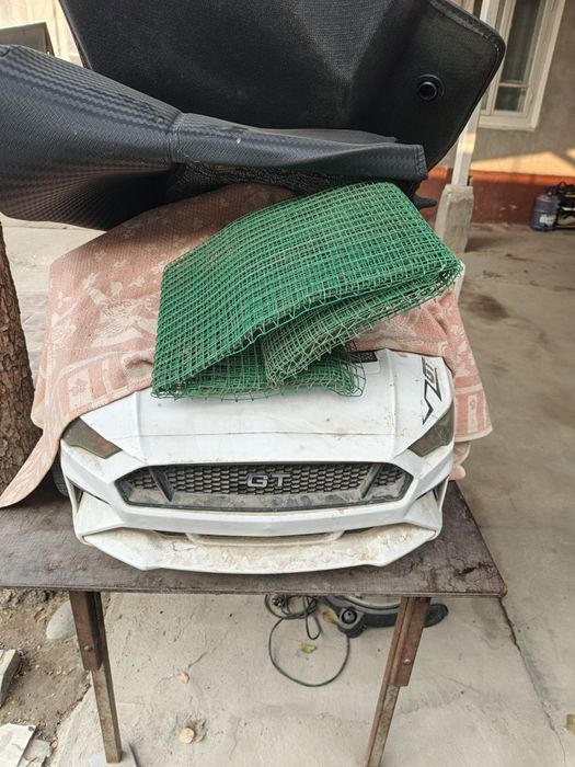 Detski moshina sotiladi