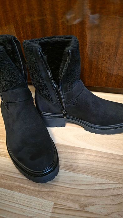 Чисто нови дамски боти