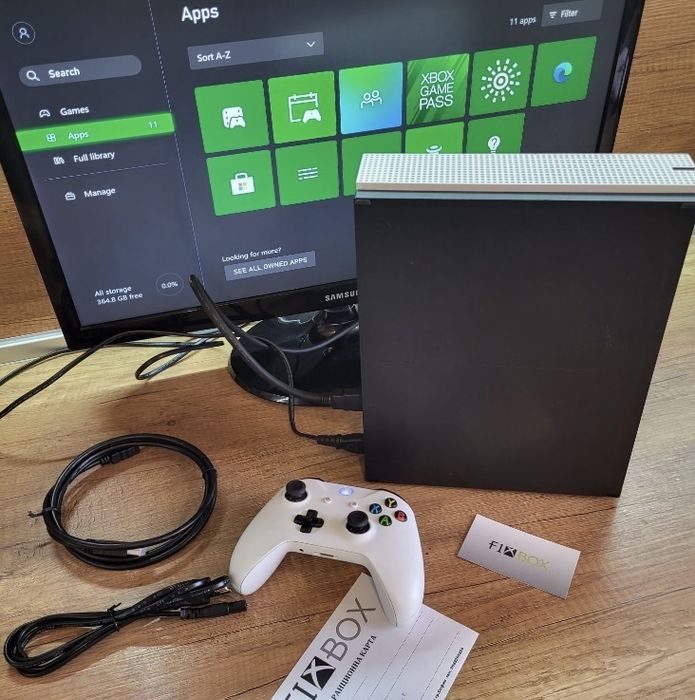 xbox one s със един джойстик