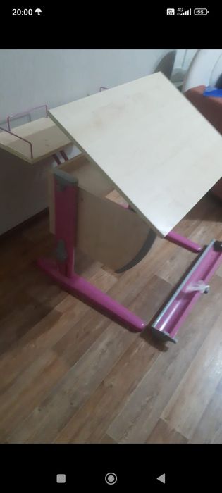 Продам парту в хорошем качестве