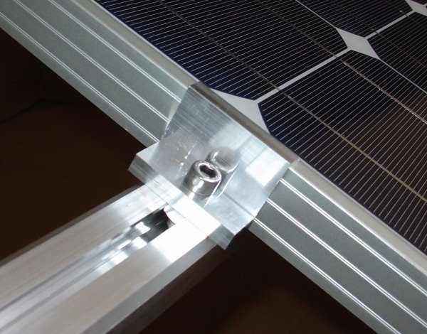 Clema capat fixare panou fotovoltaic 30 , 32, 35, 40 mm