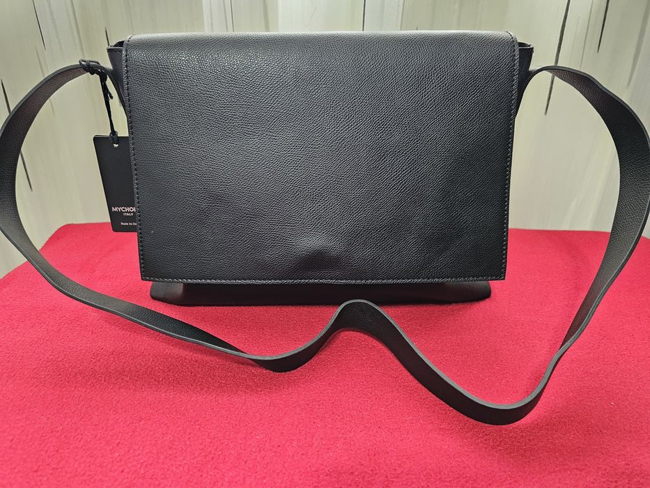 Geanta tip postas din piele