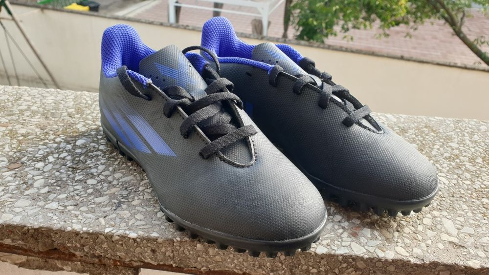 Adidas 33 teren sintetic