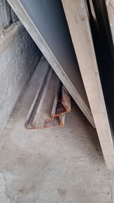 Temir darvoza bor holati alo drjda shveller zor qalin