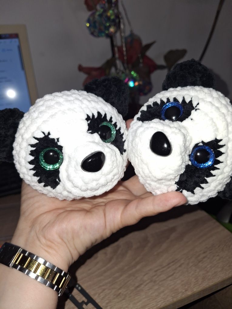 Плетени играчки на една кука