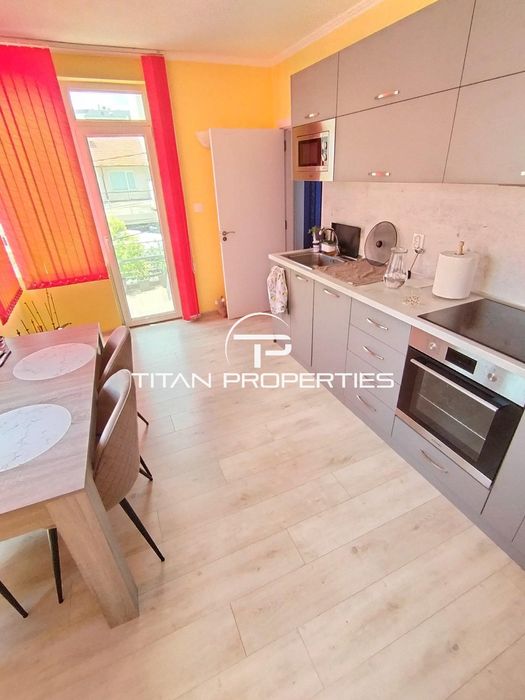 Тристаен апартамент в кв. Сарафово с АКТ 16