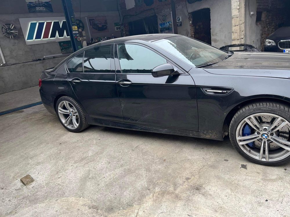 BMW F10 M5 2012г. На Части