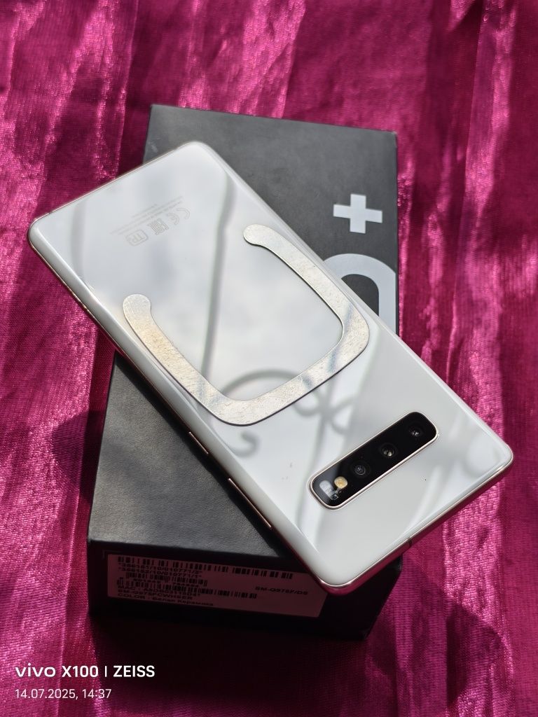 Samsung S10 Plus 1 теравайт Ram 12 полный комплект