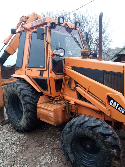 buldoexcavator Caterpillar 428