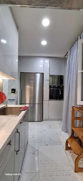 Аренда. Метро Новза. Банковский Дом с ремонтом.