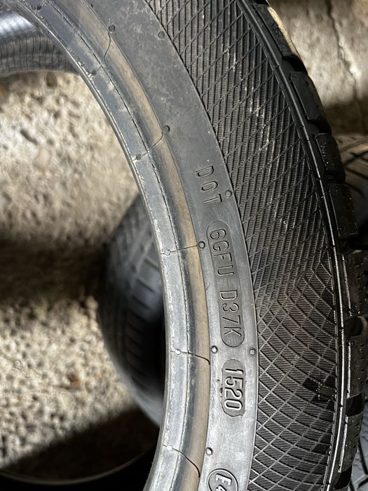 Anvelope de iarna 235/45 R18