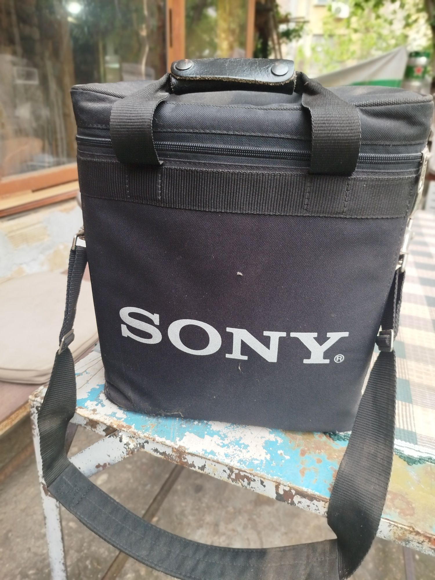 Професионален проектор SONY