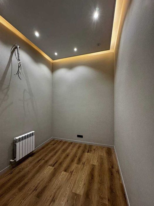 ЖК «Greenwich»
6/0-1/9
Площадь: 175 м²