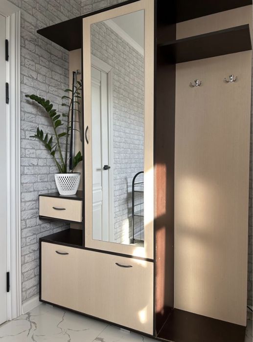 Шкаф для прихожей