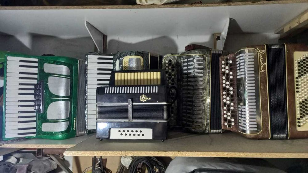 Продам хороший гармонь