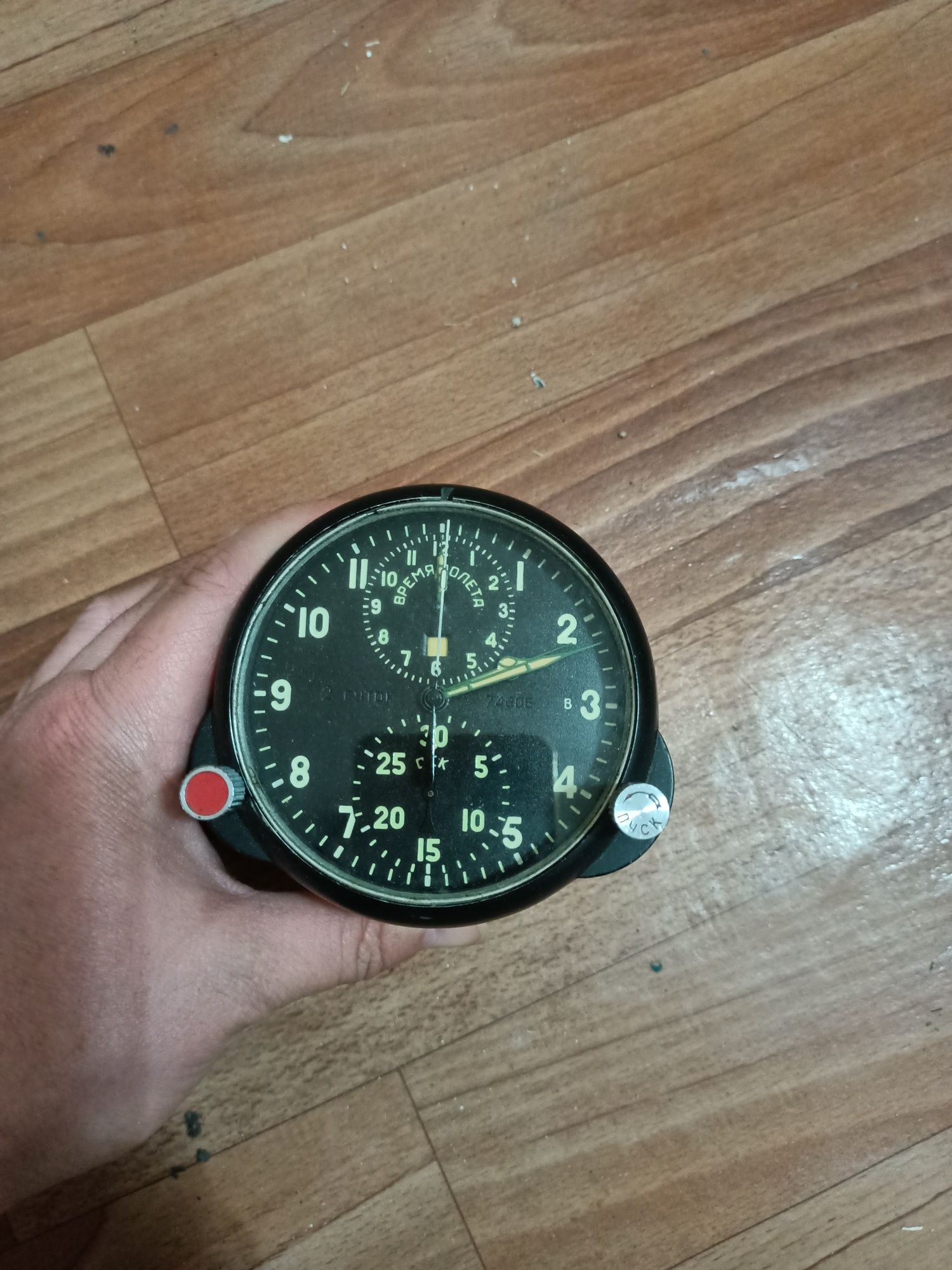 Продам часы авиационые
