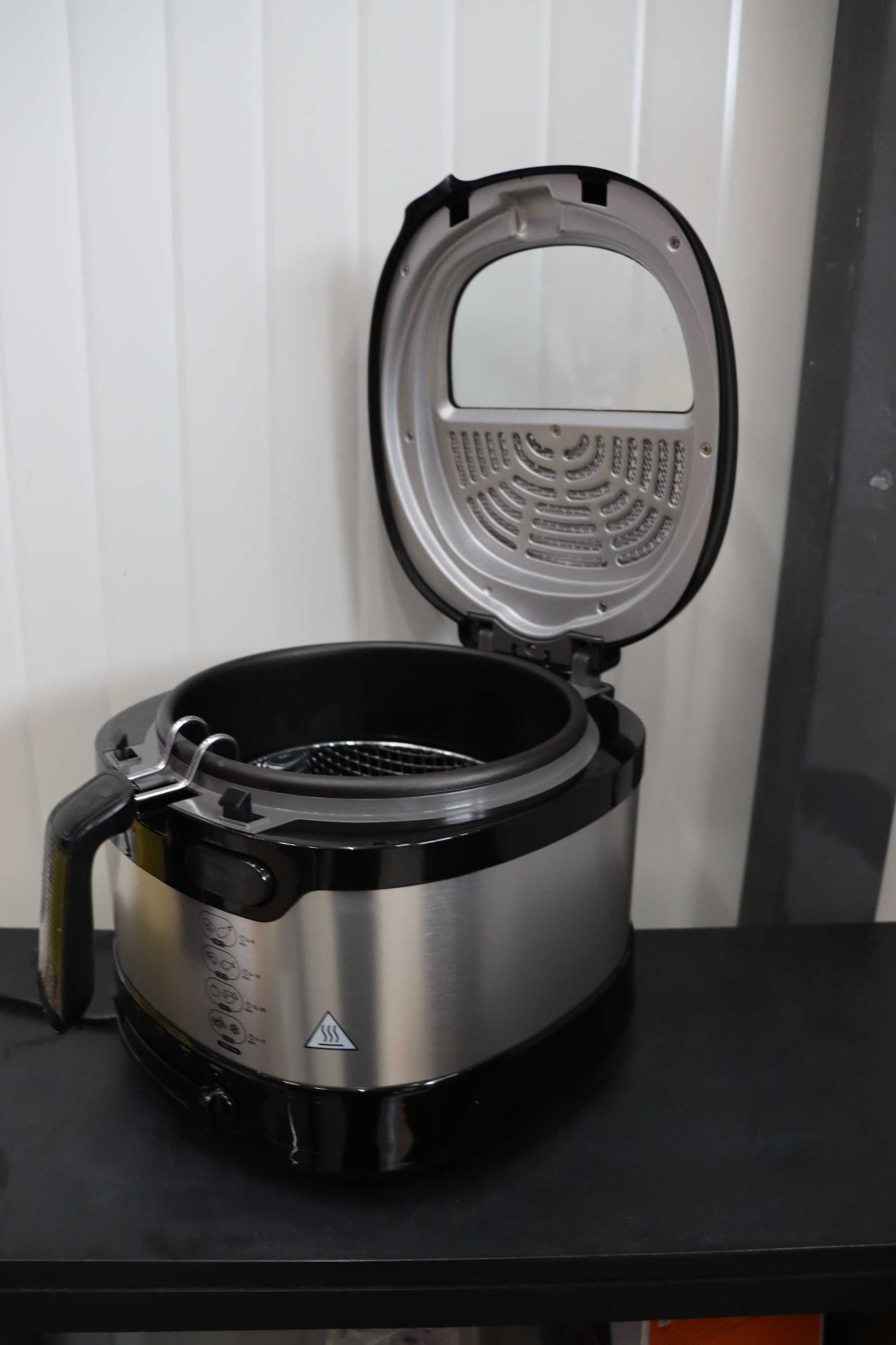 Фритюрник Tefal Uno M FF215D 1600W 1кг, Прозорец, с лек ДЕФЕКТ
