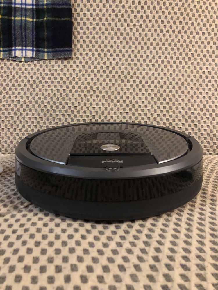 Aspirator IRobot Roomba