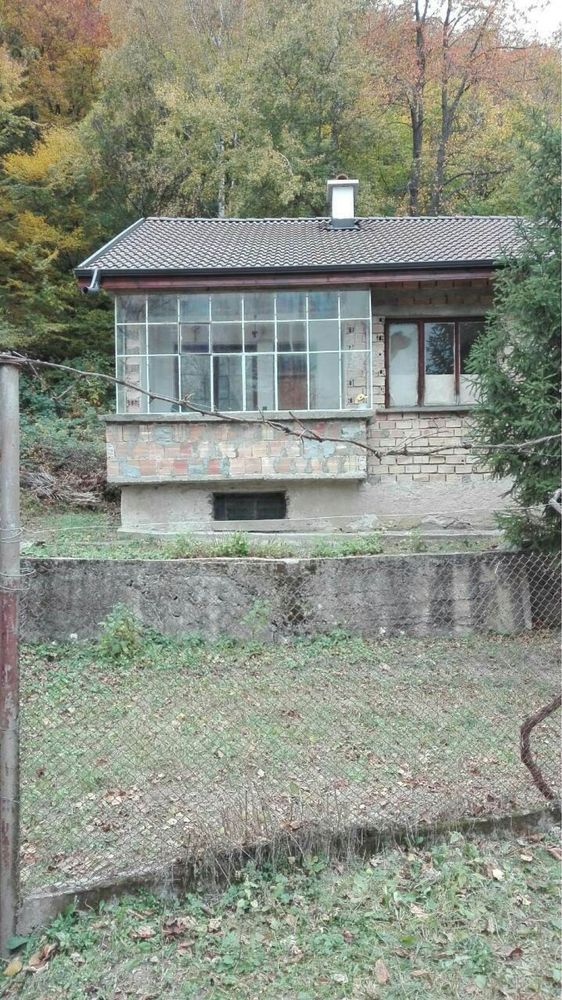 Къща в село Свежен, Пловдивска област