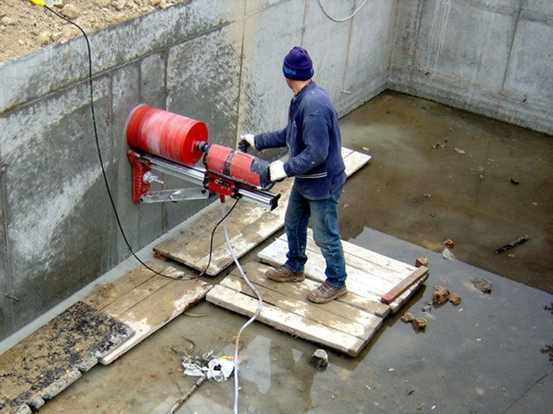 Алмазное бурение отверстий