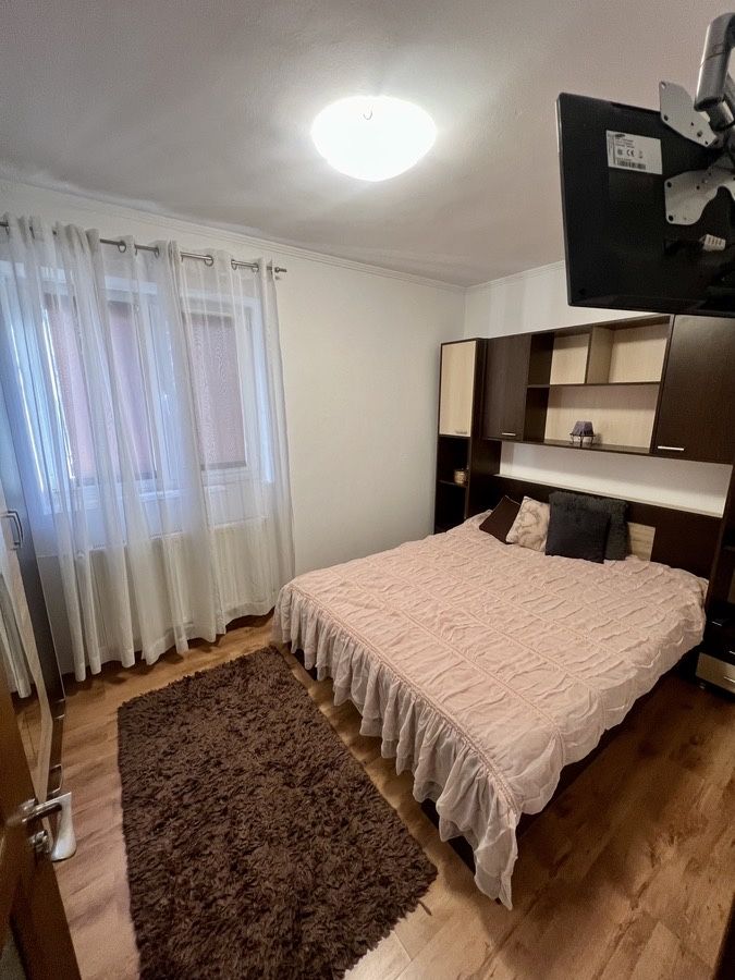 Apartament de vanzare 2 camere Trapezului