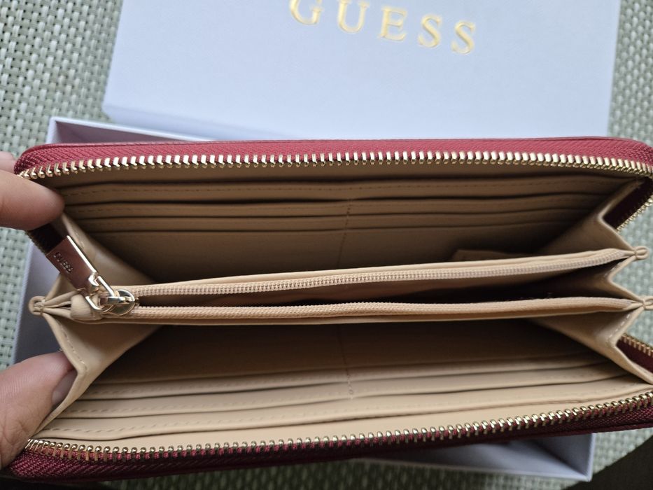 Оригинално Портмоне Guess