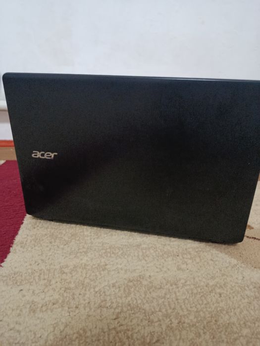 Ноутбук Acer Aspire E5-521