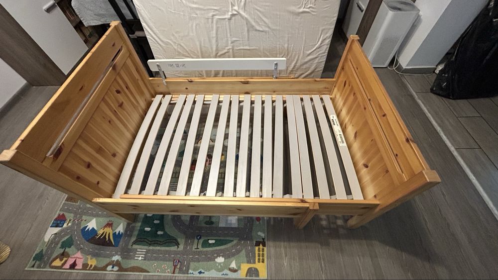 Patut extensibil Trofast Ikea pentru copil
